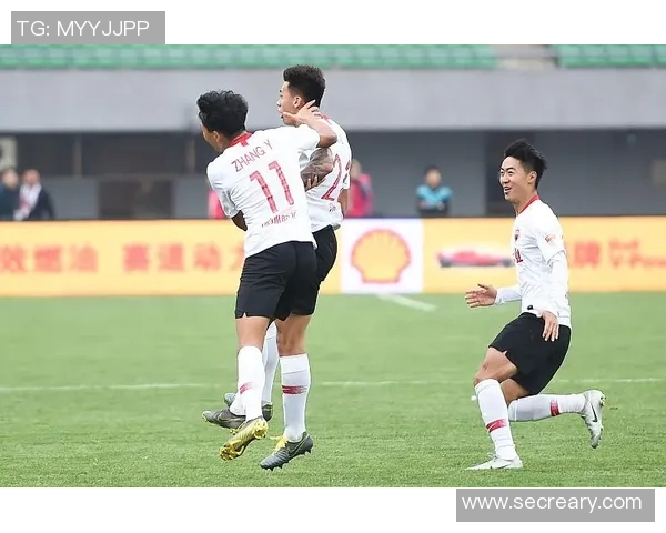 深足与武汉队赛后技术分析揭示战术优劣与球队表现亮点