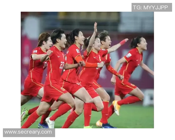 热爱玫瑰的足球明星们展现激情与魅力的完美结合 热爱玫瑰的足球明星们展现激情与魅力的完美结合