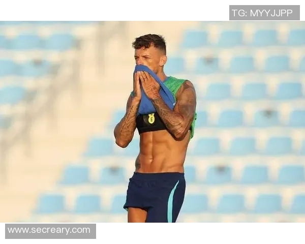 英格兰足球明星怀特的职业生涯与成就全解析